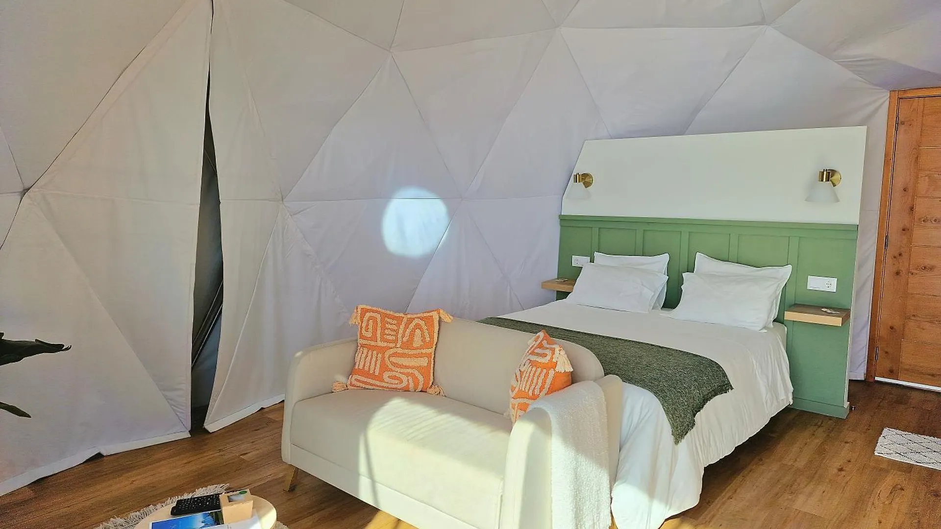VI Naturae Glamping 法亚·达·奥韦利亚 豪华帐篷